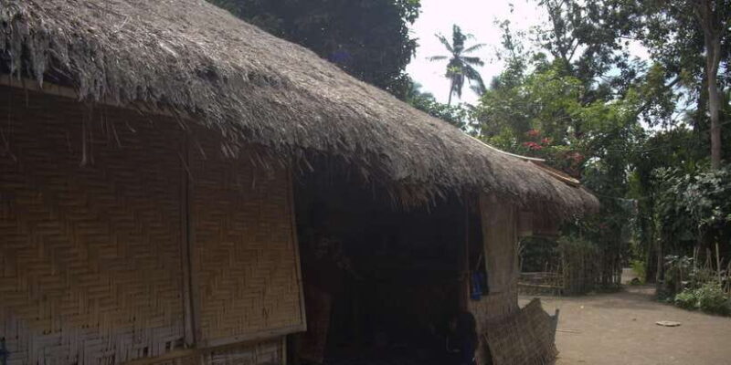Best of Lombok: Tribe Villages, Traditions & Waterfalls - Sendang Gile & Tiu Kelep Waterfalls: Refreshing Escapes