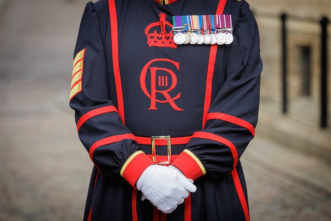 Best of London Including Tower of London, Changing of the Guard, With a Cream Tea or London Eye Upgr - Tour Guide and Customer Experience