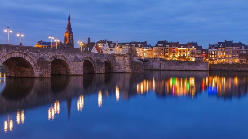 Best of Maastricht: Private Walking Tour with a Local - Best of Maastricht: Private Walking Tour with a Local