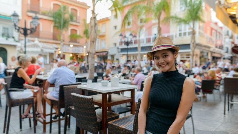 Best of Málaga: Private Walking Tour With a Local - Taking in Local Culture and Cuisine