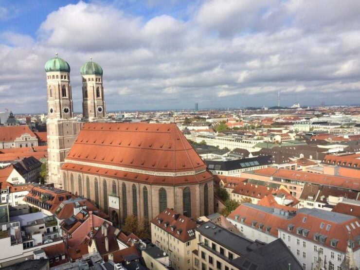 Best of Munich Highlights Tour With a Local Guide - Experience Overview