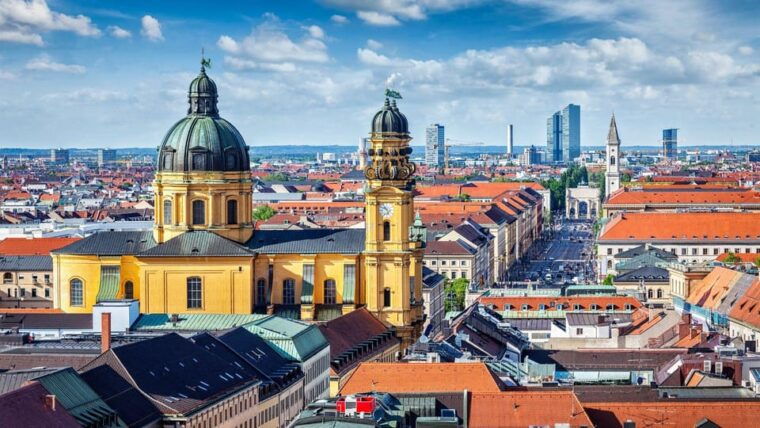 Best of Munich: Private Walking Tour with a Local - Breaking Down the Itinerary
