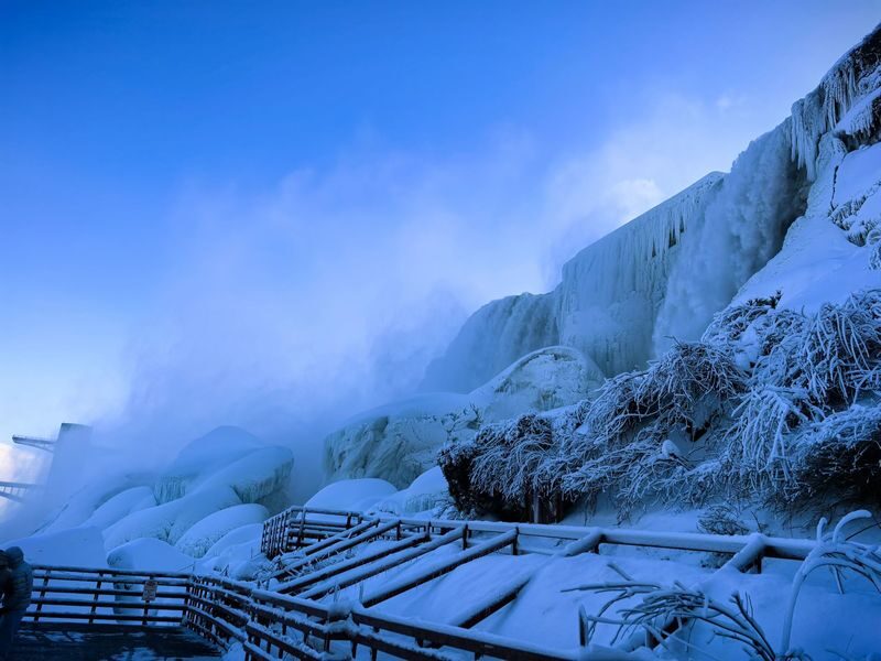 Best of Niagara Falls US,Corning&Watkins Glen 2-Day Tour from NYC - Hotel and group arrangements
