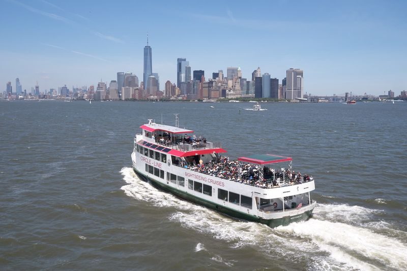 Best of NYC - Full Manhattan Boat Tour (Circle Line) - Watching the island unfold
