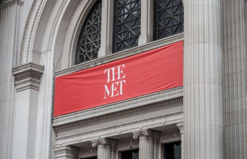 Best of NYC:Top-Rated Sex and the City Hotspots Pedicab Tour - In The Sum Up