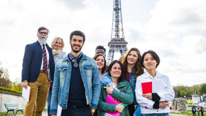 Best of Paris: Private Walking Tour With Local - Explore the Citys Iconic Landmarks