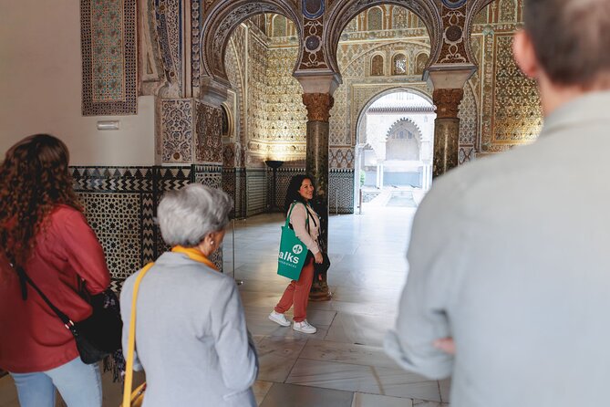 Best of Seville Walking Tour With VIP Alcazar & Cathedral - Vibrant Plaza De España
