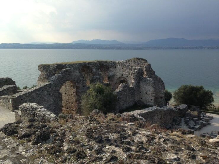 Best of Sirmione With Boat Tour and Grotte Di Catullo - Activity Duration and Meeting Point