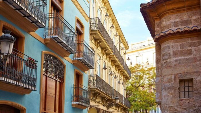 Best of Valencia: Private Walking Tour With a Local - Tour Inclusions and Exclusions