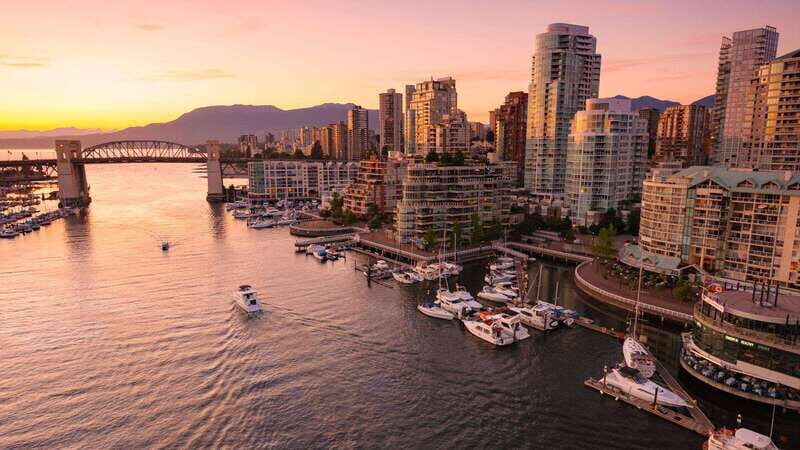Best of Vancouver: Private Walking Tour with a Local - Good To Know