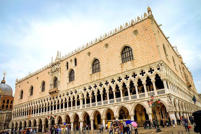 Best of Venice Walking Tour With Gondola, St Marks Basilica and Doge'S Palace - Meeting and Pickup Details
