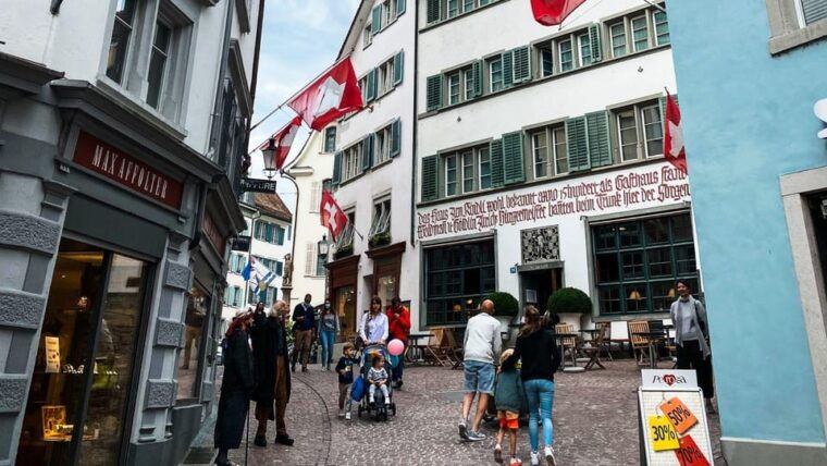 Best of Zurich: Private Walking Tour With a Local - Important Information