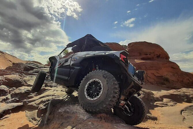 BEST! Poison Spider U-Drive 4X4 Tour in Moab +Dinosaur Tracks! - Good To Know