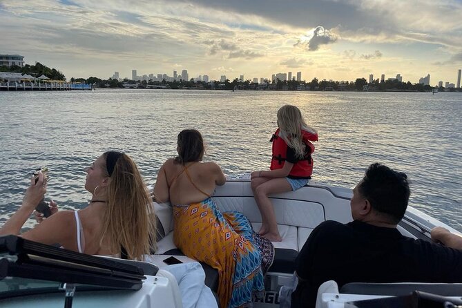 Best Private Miami Boat Experience With Captain! - Boat Features and Amenities