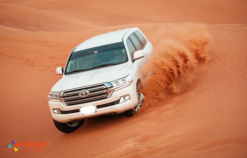 Best Red Dune Deluxe Desert Safari in Dubai - At a glance
