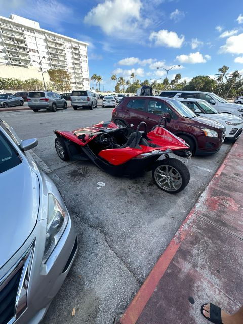 Best Slingshot Rental in Miami - Instructor and Language
