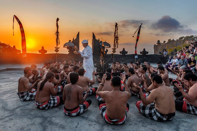 Best Sunset at Uluwatu With Kecak Dance - Uluwatu Temple: A Majestic Cliffside Setting