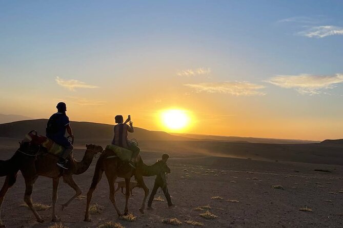 Best Sunset Dinner Show and Camel Ride in Agafay Desert - Witness the Vibrant Colors of the Sunset