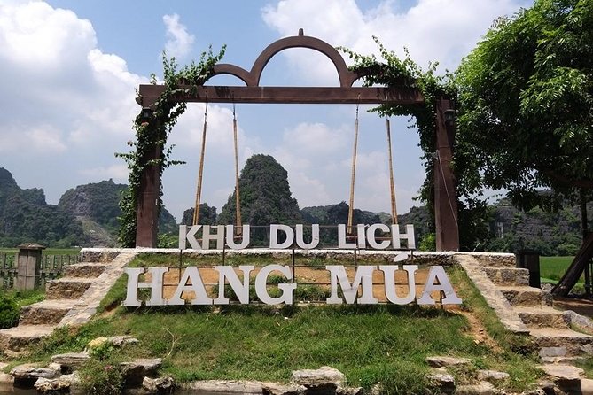 Best Tour Ninh Binh Trang an and Mua Cave Limousine Buffet Lunch - Expert Local Guides