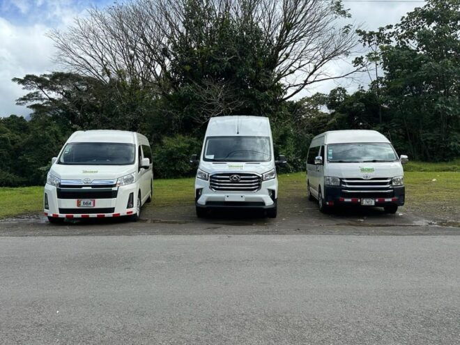 Best Value Deluxe Transportation La Fortuna - Manuel Antonio - Shuttle Service and Amenities