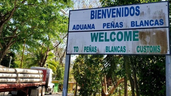Best Value Deluxe Transportation La Fortuna - Rio Celeste - Driver and Language Support
