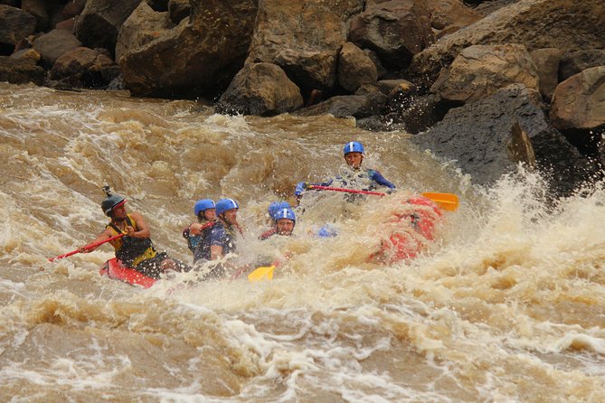 BEST White Rafting in Colombia Suarez 4/5 - Suarez River Rafting Experience