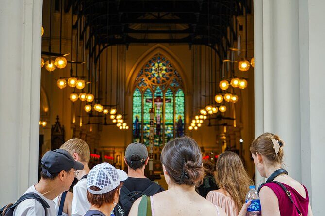 Between Capitalism & Communism: Hong Kong History Tip Based Tour - The Experience: Value, Comfort, and Authenticity