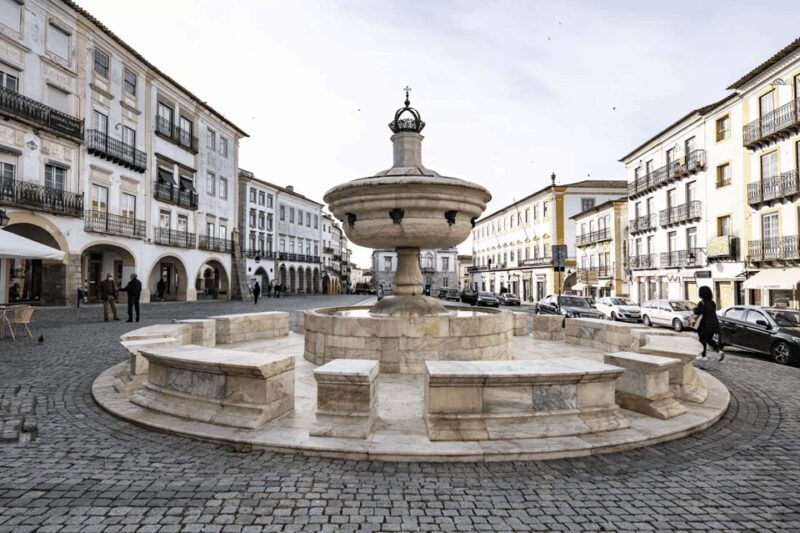 Between Life & Death: Roman Temple, Cathedral & Bone Chapel - Who Will Love This Tour?