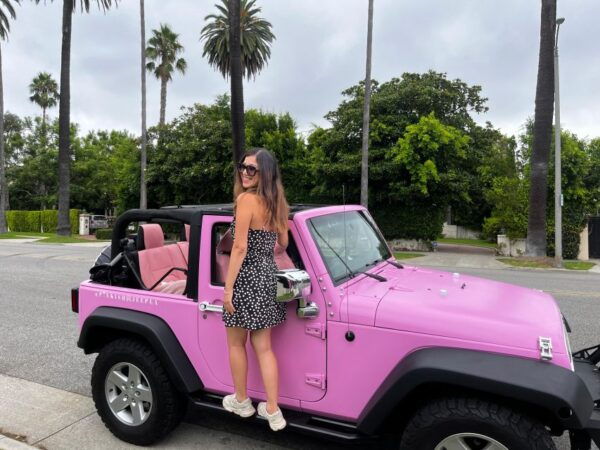 Beverly Hills Private Tour on an Open Pink Jeep - The Sum Up