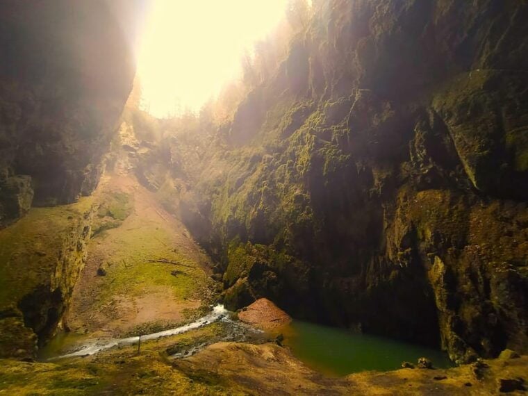 Beyond Brno: Best of Czech Caves - Full-Day Hiking Tour - Who Would Love This Tour?