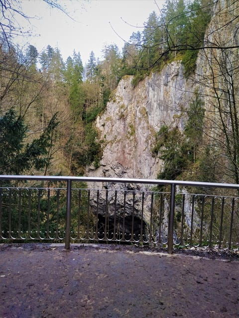 Beyond Brno: Best of Czech Caves - Full-Day Hiking Tour - FAQ