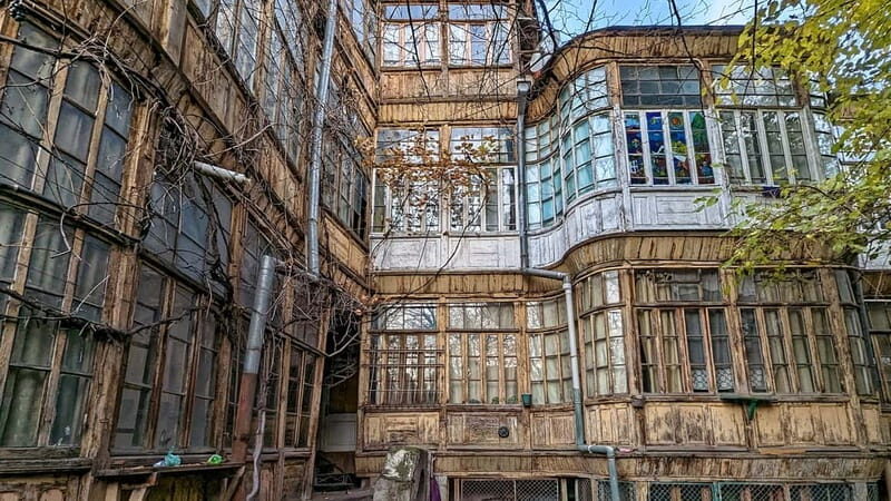 Beyond the Old City: Tbilisi's Hidden Gems Walking Tour - The Sum Up