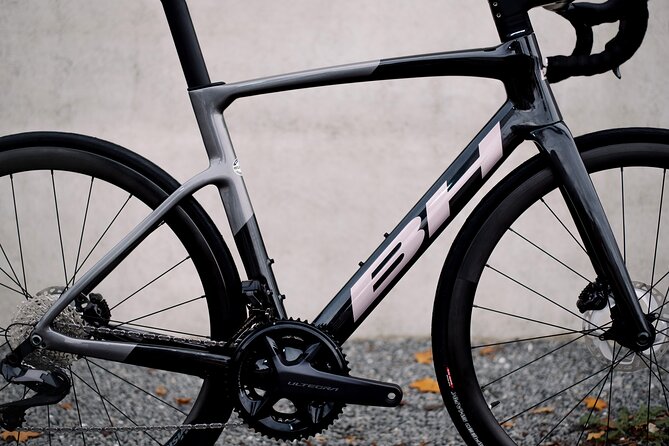 BH RS1 3.5 Shimano 105 Di2 12sp Road Bike Rental in Tenerife - Whats Included in the Rental