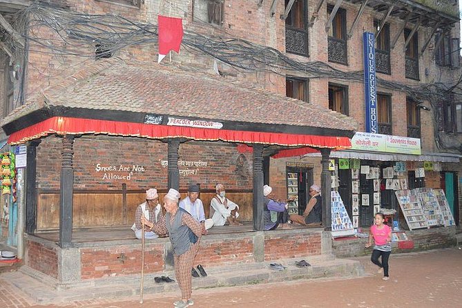 Bhaktapur 32 Secret Exits Tour - Dress Code and Visa Requirements