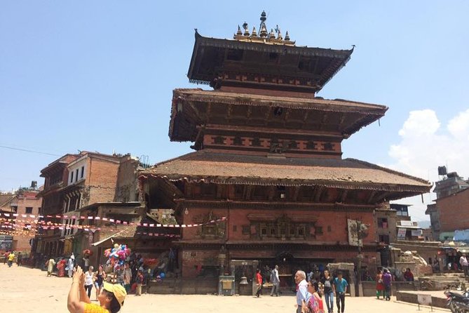 Bhaktapur Sightseeing - Majestic Nyatapola Temple