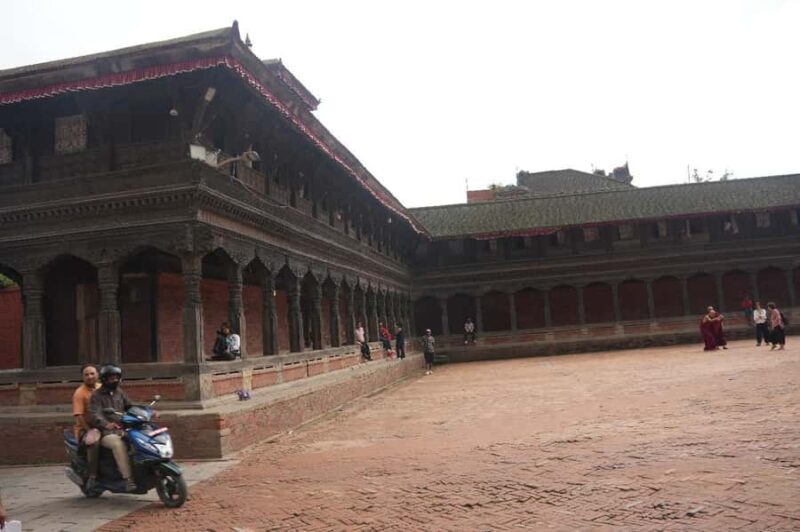 Bhaktapur: Visit 3+ Ponds, Durbarsquare & 5+ Food Testing - Who Will Love This Tour?