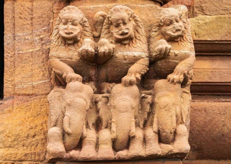 Bhubaneswar: 2 Hours Guided Heritage & Cultural Walking Tour - Authenticity and Insight from Reviewers