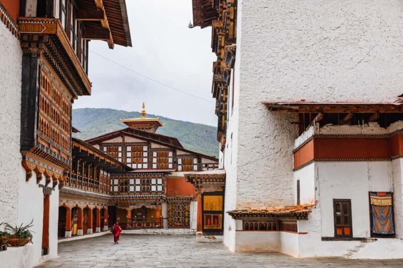 Bhutan: 3-Day Tour with Tigers Nest Hike & Wine Tasting - Who Should Consider This Tour?  