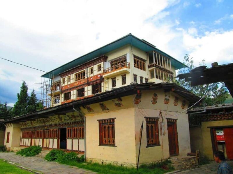 Bhutan Art, Symbolism & Heritage Walk Tour 3 Days / 2 Nights - Transport, Guides, and Group Dynamics