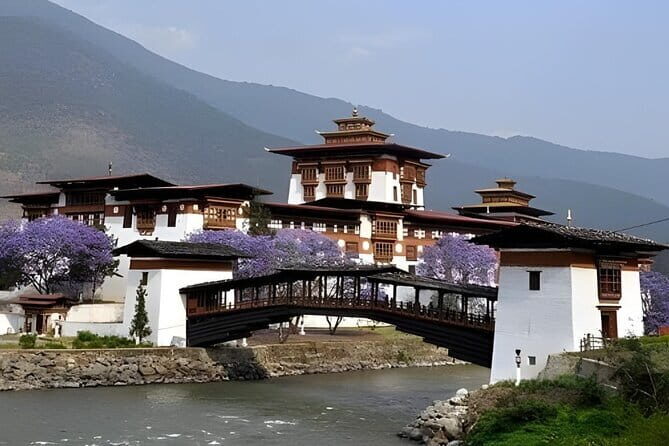 Bhutan Private Multi Day Tour - The Scenic Journey to Punakha