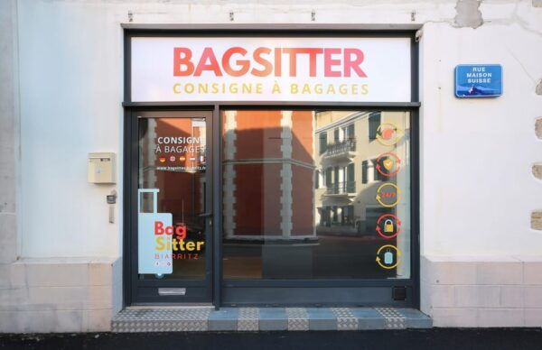BIARRITZ - 24/7 Secure Luggage Storage Downtown - 4 Hours - Pricing Details