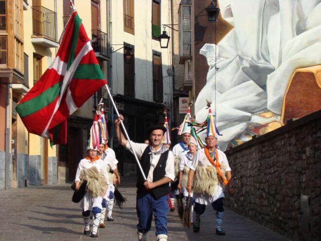 Biarritz, Bayonne, and Basque Country: Private Driving Tour - Head to the French Basque Mountain Town of Ainhoa