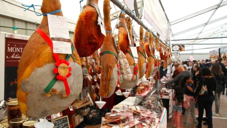 Biarritz Guided Walking & Gourmet Tour - Customer Feedback and Ratings