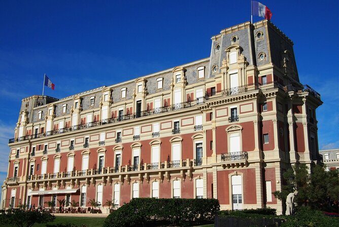 Biarritz Scavenger Hunt and Sights Self-Guided Tour - An Introduction to the Biarritz Self-Guided Tour