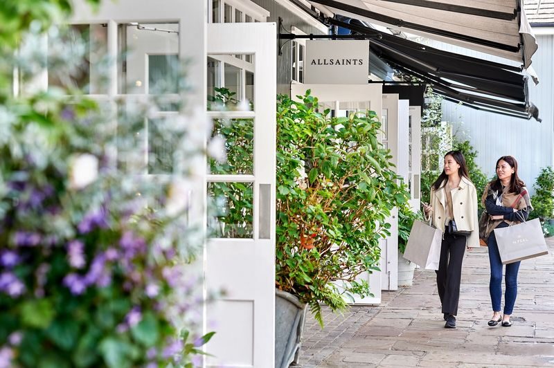 Bicester Village -Shopping Experiences and Transportation from London - Picking the Right London Departure Point