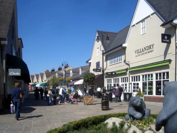 Bicester Village Tour: Shopping Extravaganza - Additional Considerations