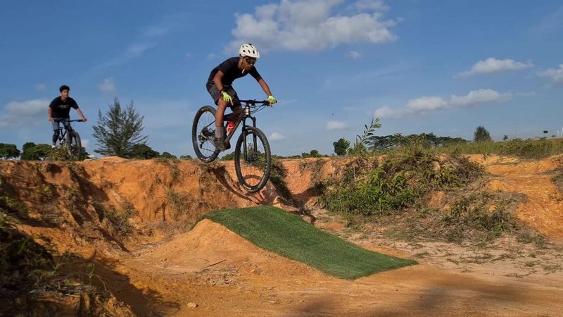 Bicycle(s) For Rent + Delivery - Should you book this Rail Corridor ride?