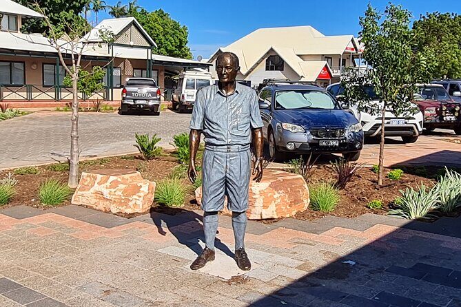 Big Art Breakfast Walking Tour Chinatown Broome - Good To Know