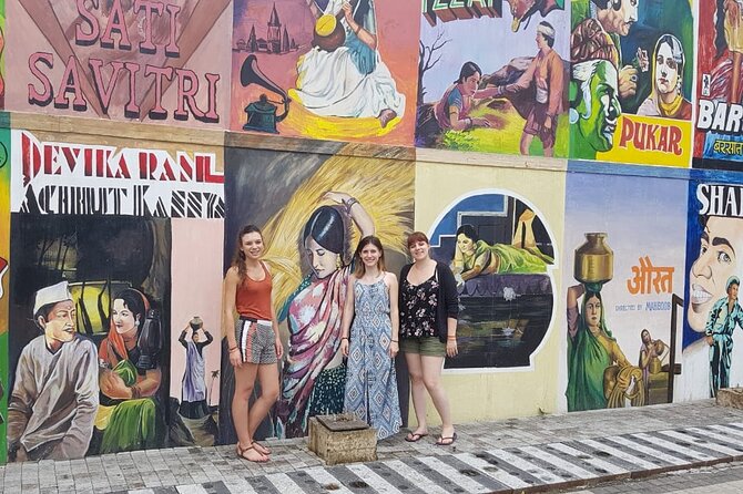 Big Bollywood Studio Only Tour With Meal : From Mumbai - Inclusions and Amenities