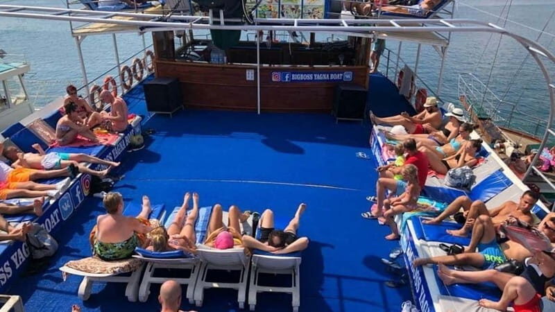 Big Boss Boat Trip Adults Only +16 - Who Will Love This Tour?